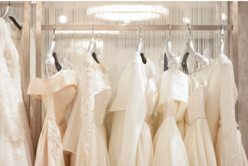 結婚式の費用、みんなどれくらい？無理なく節約するコツも紹介！