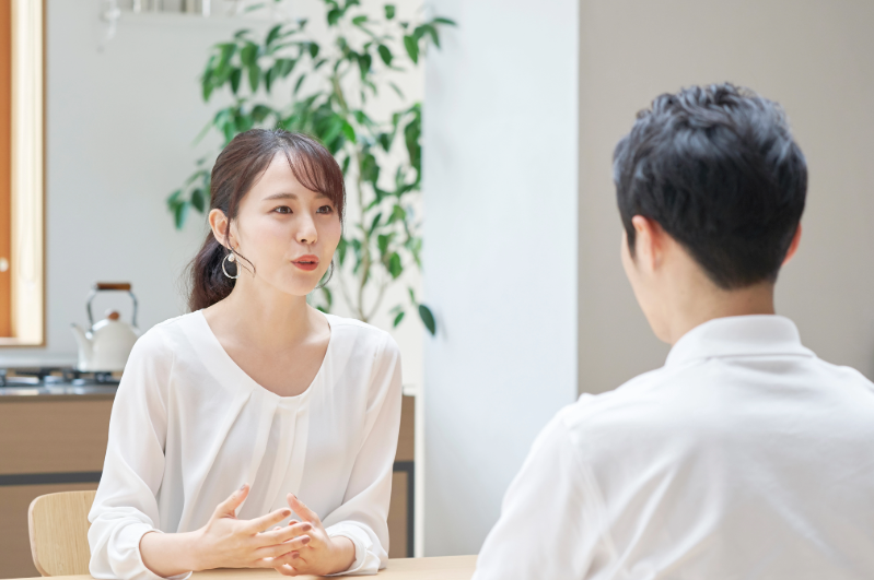 プロポーズ後、何から始めたらいい？　二人で始める結婚準備の基本！
結婚準備の最初のステップ完全ガイド！