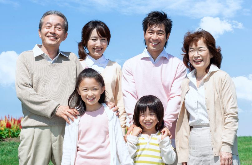 家族だけの結婚式って実際どうなの？
実際のメリットと感謝を伝える『ありがとう』のカタチ
