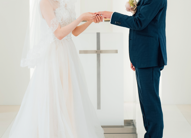 徹底解説！キリスト教式・人前式・神前式・仏前式の違いとは？
自分たちに合う挙式スタイルを選ぼう！
