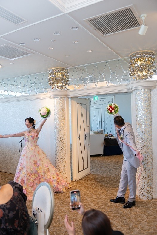 ✨テーマは「サプライズ」　　驚きと笑顔に包まれた結婚式🎊