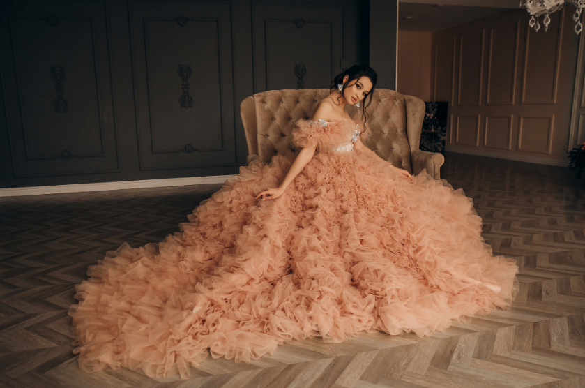 花嫁必見!ウエディングドレスの人気デザインと「自分に似合う」選び方