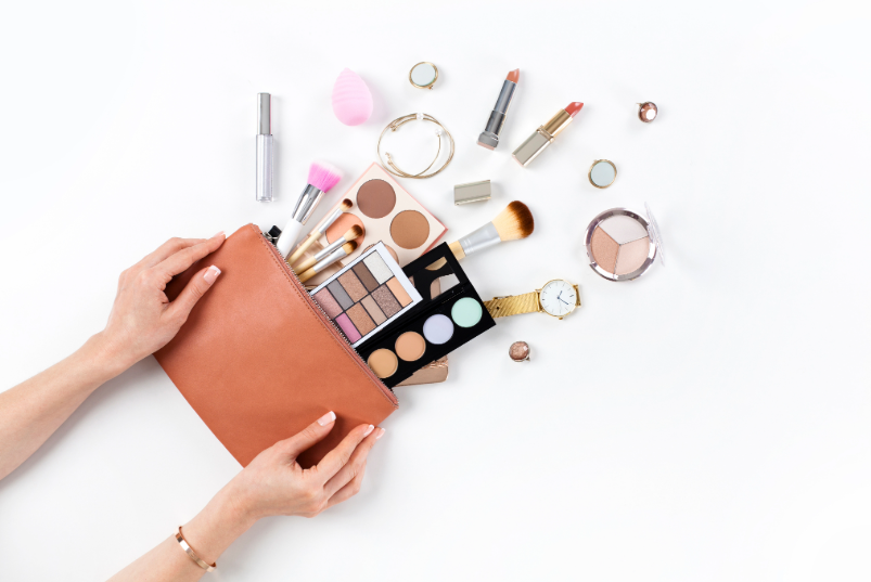 結婚式のバッグが小さすぎる！サブバッグはOK？持ち物の正解を解説