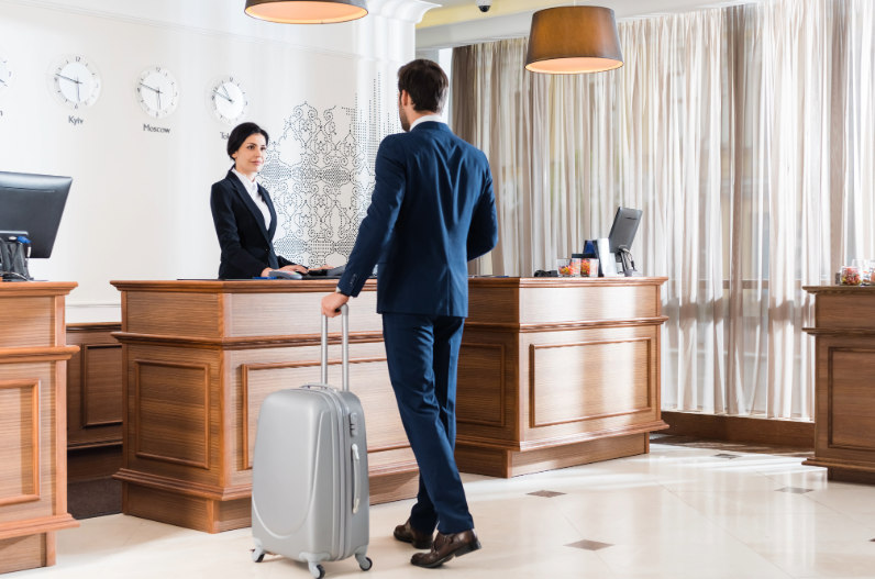 結婚式のバッグが小さすぎる！サブバッグはOK？持ち物の正解を解説