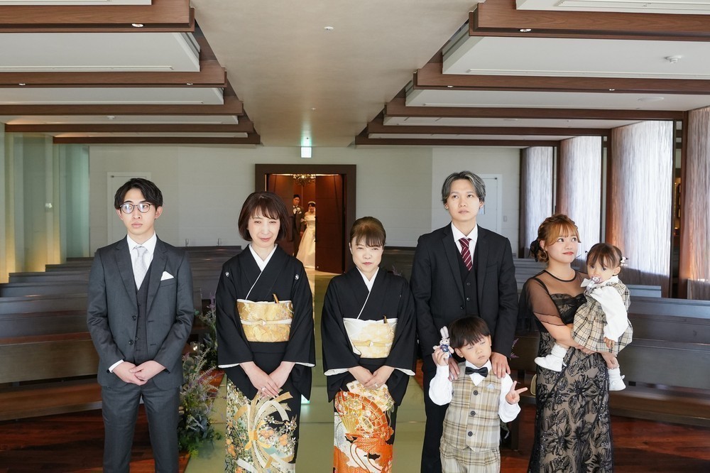 家族と友人に囲まれた 幸せが広がる時間