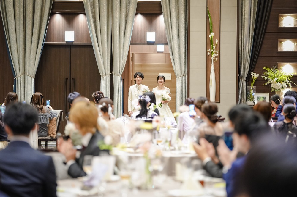 ふたりがかわいい❤ポップな結婚式