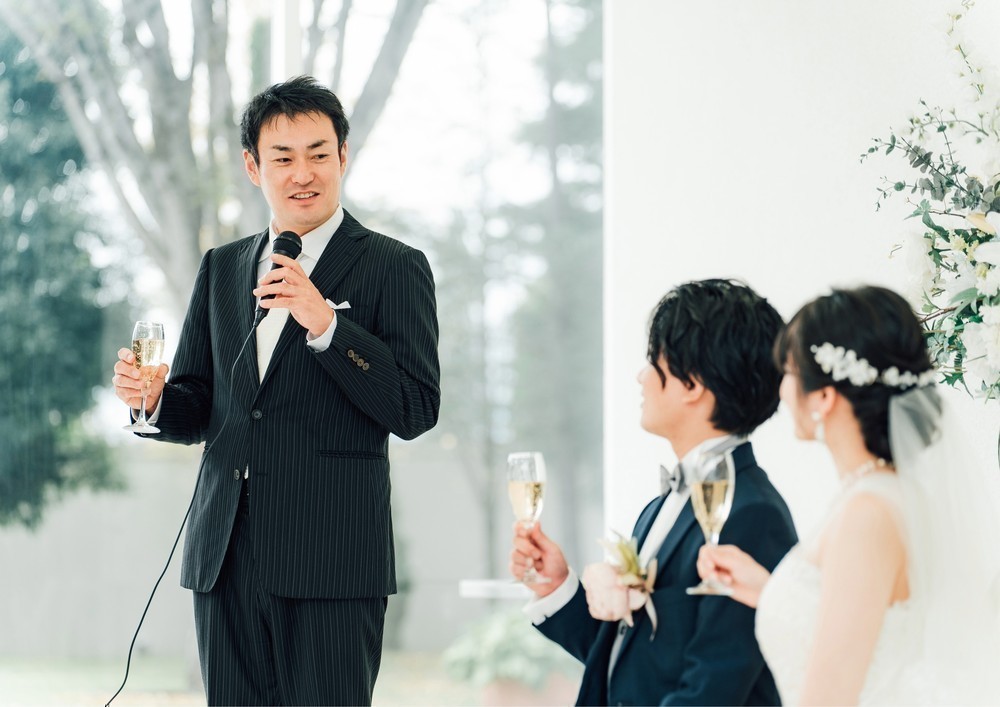 【結婚式の乾杯のあいさつマナー】スピーチ例と成功のポイント