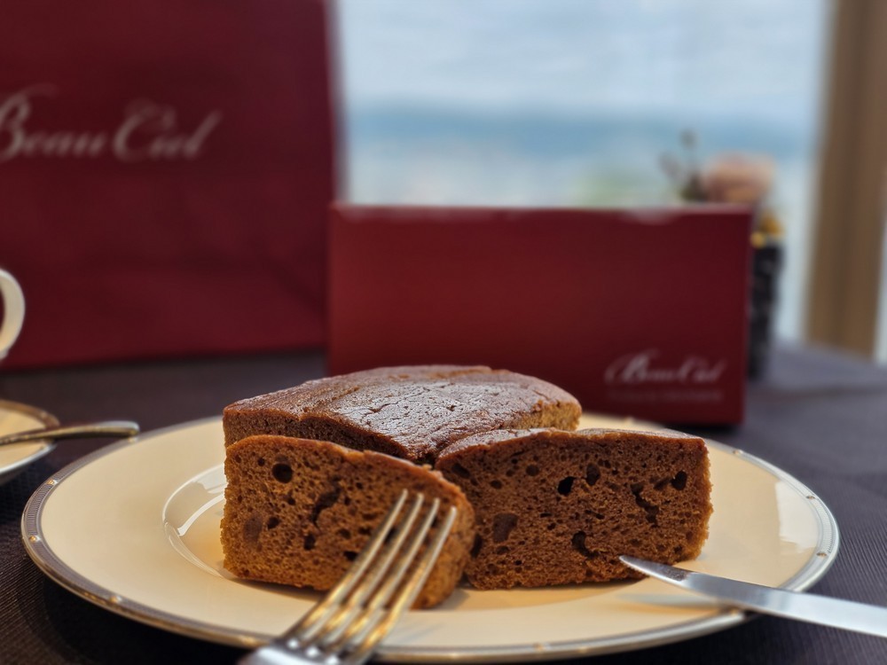 【6月10日より】ヴォーシエル特製のパウンドケーキ販売スタート