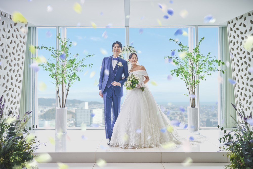 ＼GW PREMIUM／
和牛試食×チャペル×ドレス＊絶景W体験