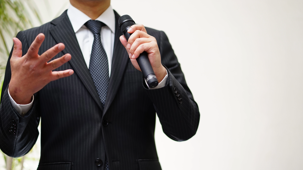 これで安心！結婚式のスピーチマナーと喜ばれる話し方のコツ