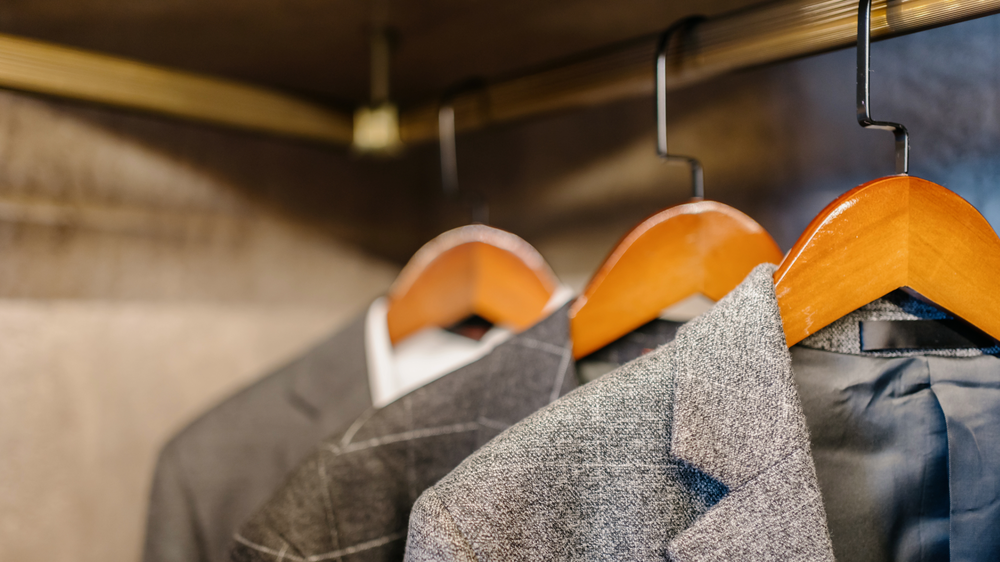 【結婚式のお悩み解決】ゲストの服装マナー完全ガイド│季節別＆シーン別ポイントまとめ