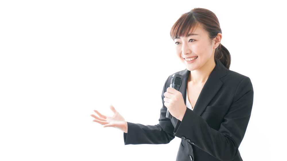 【結婚式の演出をグレードアップ】
プロ司会者との上手な打ち合わせと依頼ポイント