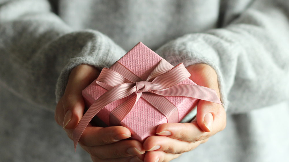 結婚式の両親贈呈品アイデア
