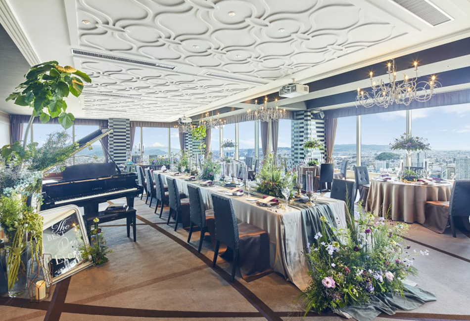 地上110メートルの天空レストランでスカイウエディング
