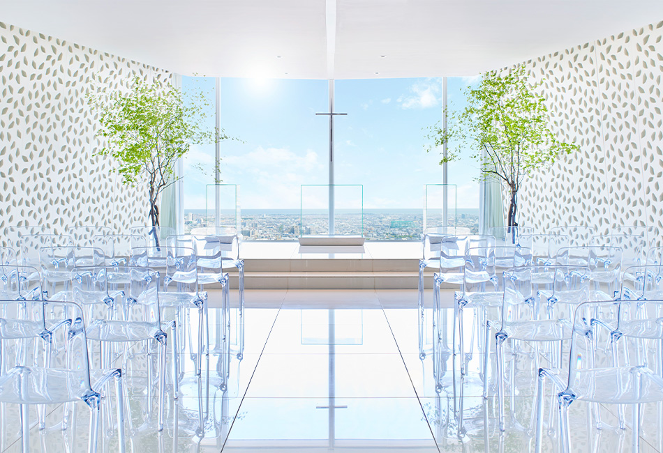 地上高層階に位置する開放感あふれるスカイチャペル